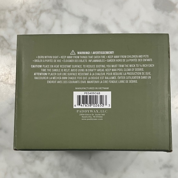 Paddywax Crate & Barrel Santa soy wax Candle with Red Hat match holder 4oz NWT - Picture 8 of 12